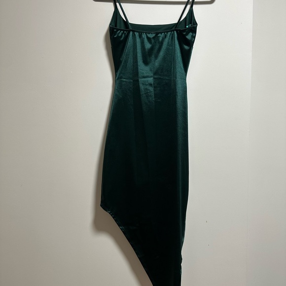 Windsor Asymmetrical Green Satin Dress - Picture 7 of 7